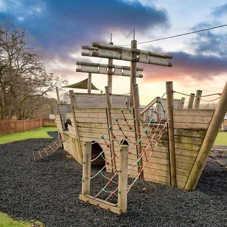 Apple Tree Lodge Hot Tub 3 Bedroom 2 Bars Morpeth Buitenkant foto