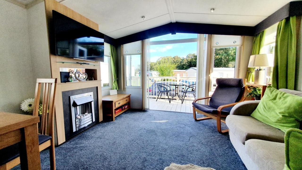 Apple Tree Lodge Hot Tub 3 Bedroom 2 Bars Morpeth Buitenkant foto